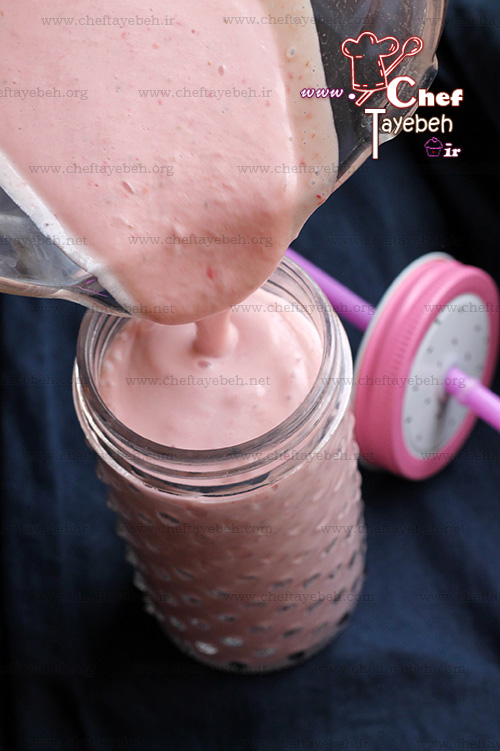 strawberry cream milkshake (8).jpg